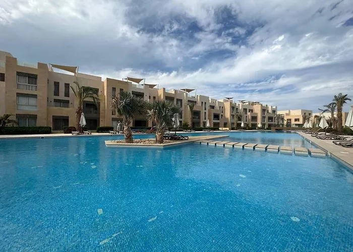 Mangroovy Tasteful 1 Bedroom Appartement *