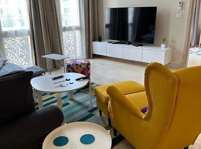 Mangroovy Tasteful 1 Bedroom Appartement *